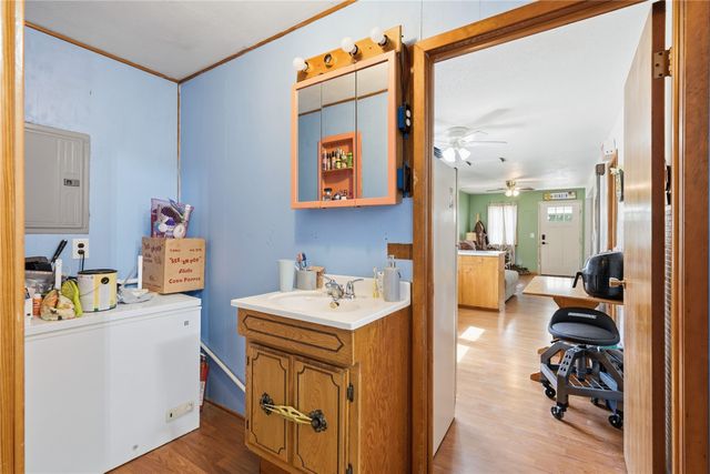 109 W Madison Street, Knoxville, IA 50138