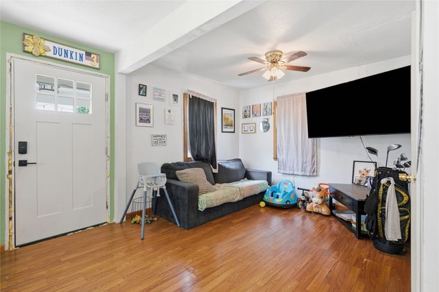 109 W Madison Street, Knoxville, IA 50138