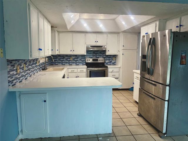 8113 NW 113th Street, Oklahoma City, OK 73162