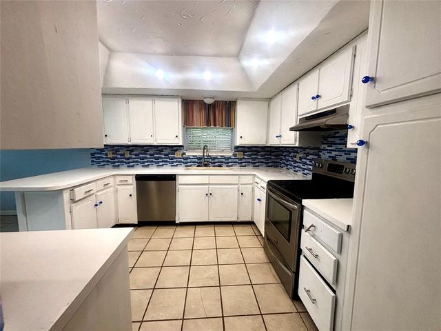 8113 NW 113th Street, Oklahoma City, OK 73162