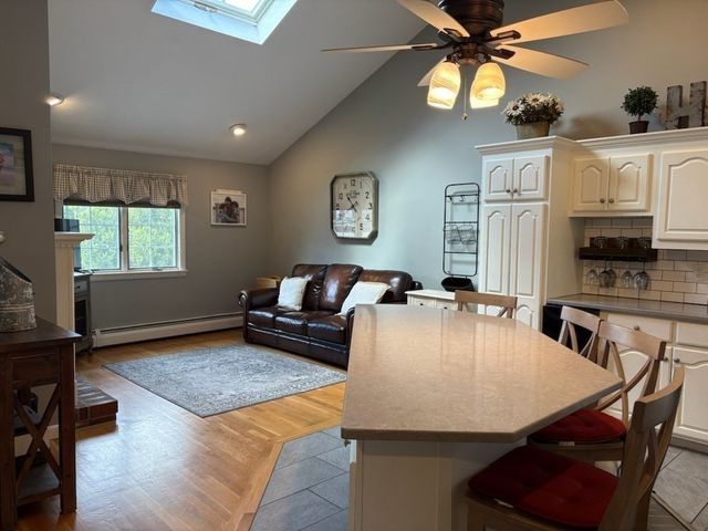 31 Columbus Rd, Woburn, MA 01801