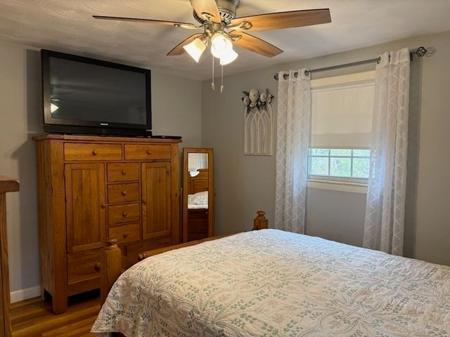 31 Columbus Rd, Woburn, MA 01801