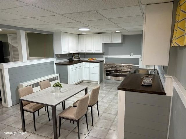 31 Columbus Rd, Woburn, MA 01801