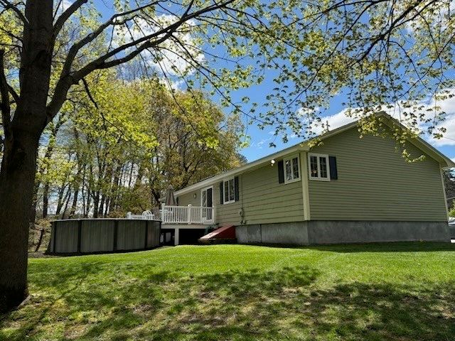 31 Columbus Rd, Woburn, MA 01801