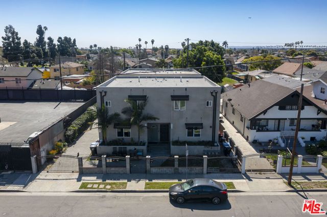 816 W 47th Street, Los Angeles, CA 90037