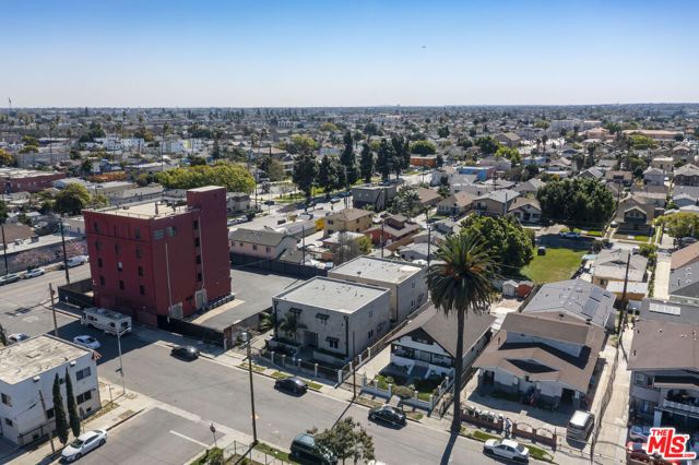 816 W 47th Street, Los Angeles, CA 90037