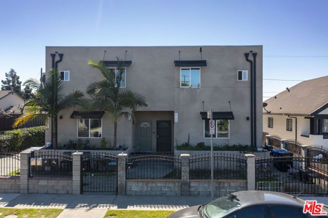 816 W 47th Street, Los Angeles, CA 90037