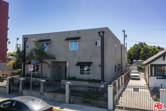 816 W 47th Street, Los Angeles, CA 90037