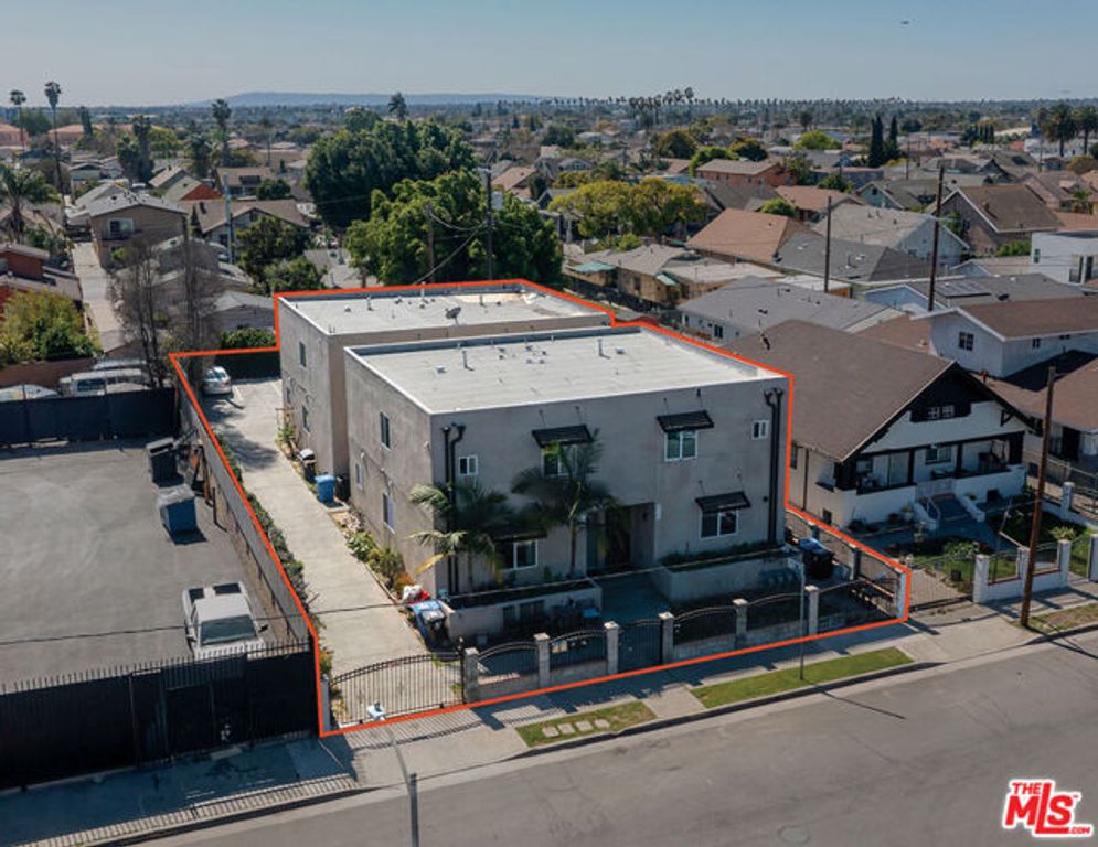 816 W 47th Street, Los Angeles, CA 90037