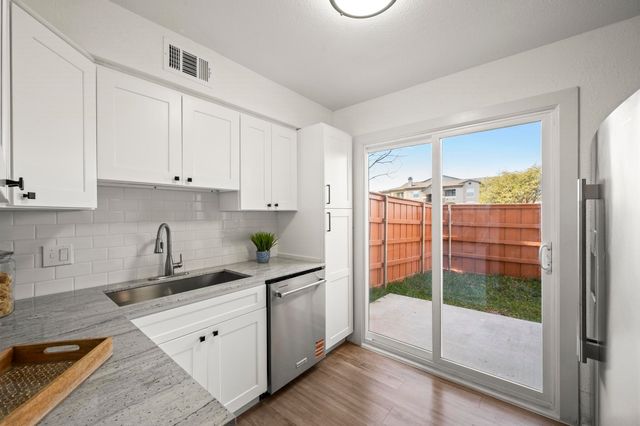 4247 Madera Road, Irving, TX 75038