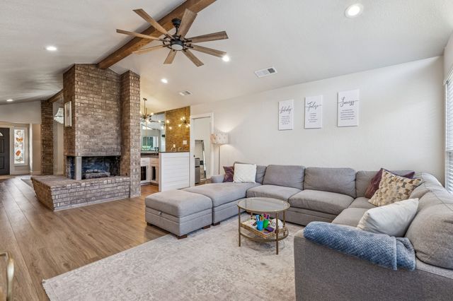 4512 Ranch View Road, Fort Worth, TX 76109