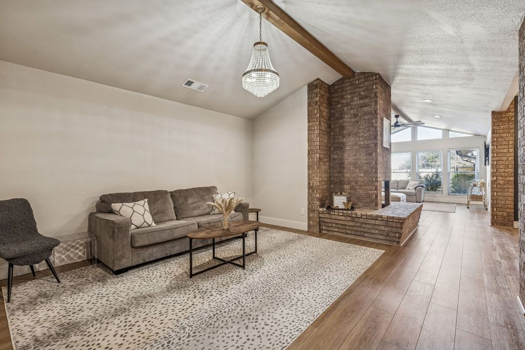 4512 Ranch View Road, Fort Worth, TX 76109