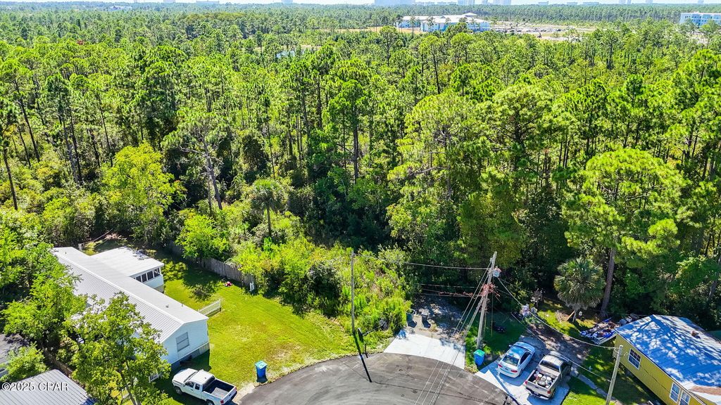 Image 2 of property listing at 7141 Beachwood Boulevard, Panama City Beach, FL 32407