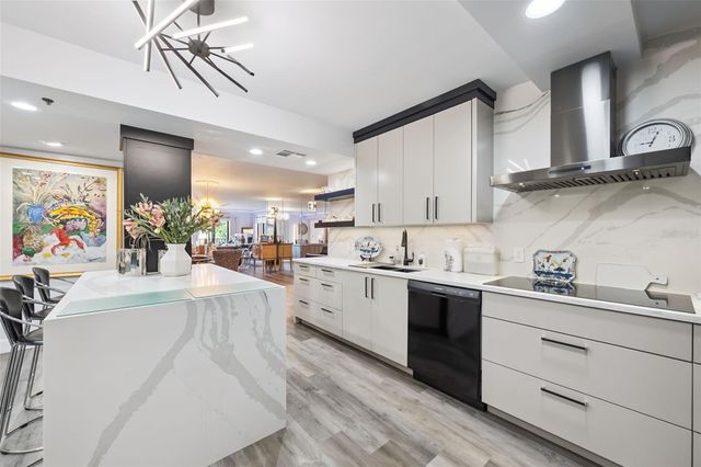 7550 HINSON STREET 4b, Orlando, FL 32819