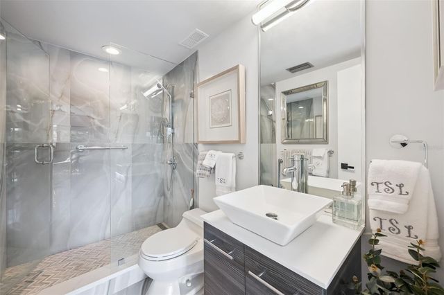 7550 HINSON STREET 4b, Orlando, FL 32819