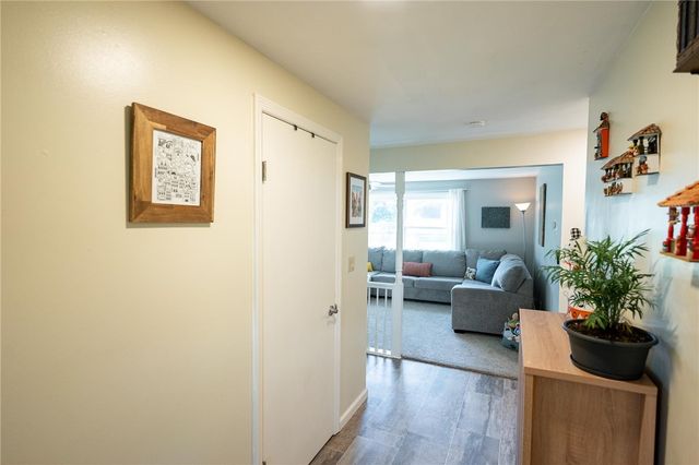265 Waterford Drive, Centerville, OH 45458