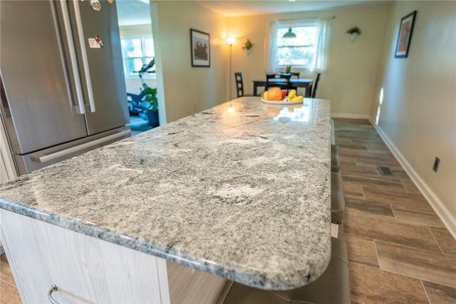 265 Waterford Drive, Centerville, OH 45458