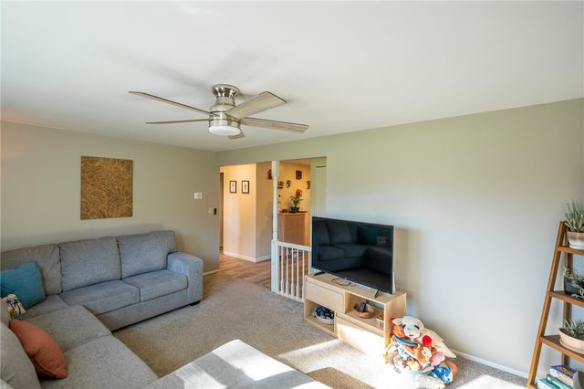 265 Waterford Drive, Centerville, OH 45458