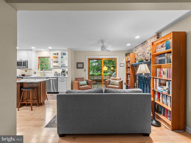 1123 NEPTUNE PL, Annapolis, MD 21409