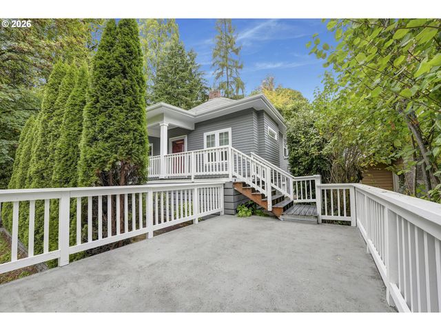 1617 Sw BROADWAY Dr, Portland, OR 97201
