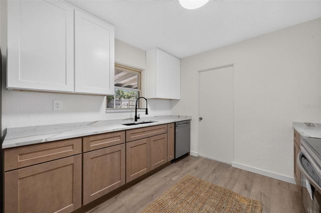 577 PARKDALE COURT, Deland, FL 32724