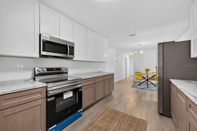 577 PARKDALE COURT, Deland, FL 32724