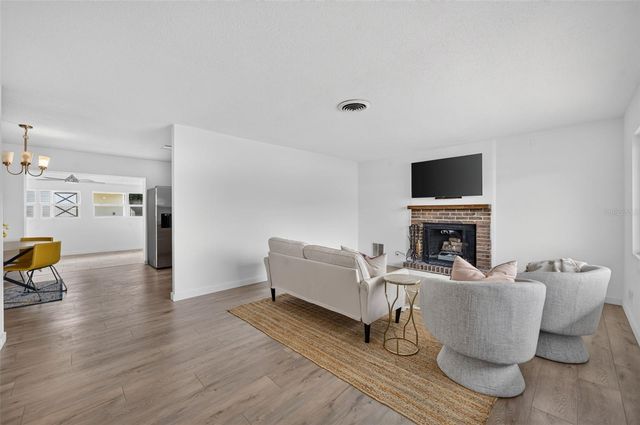 577 PARKDALE COURT, Deland, FL 32724
