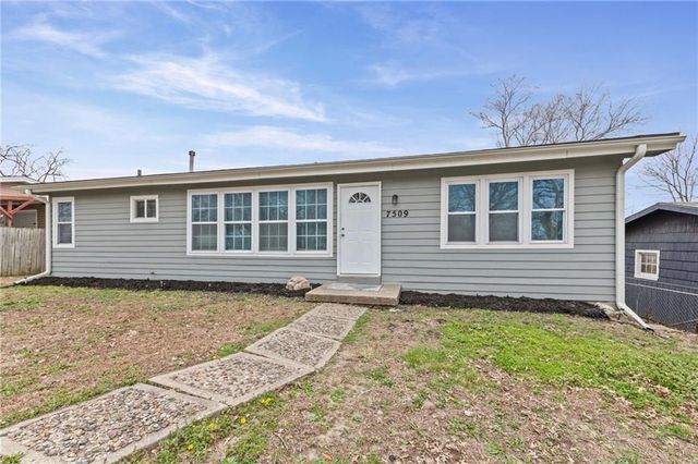 7509 E 85TH Street, Kansas City, MO 64138