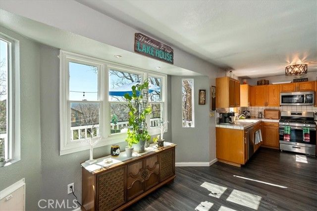 1211 Yosemite, Lake Arrowhead, CA 92352