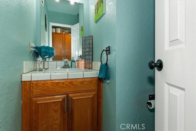 1211 Yosemite, Lake Arrowhead, CA 92352