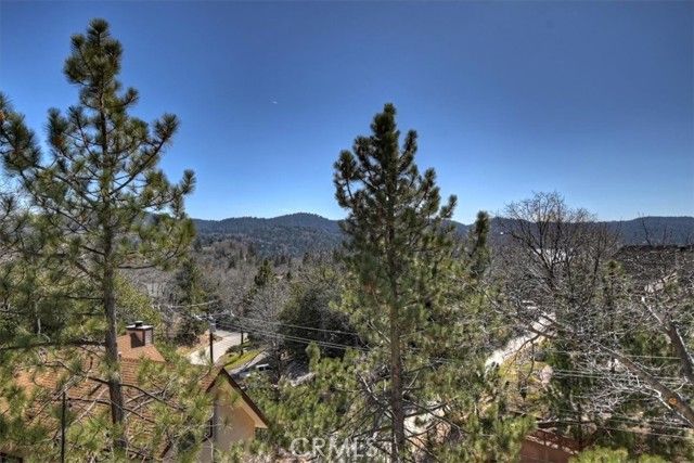 1211 Yosemite, Lake Arrowhead, CA 92352