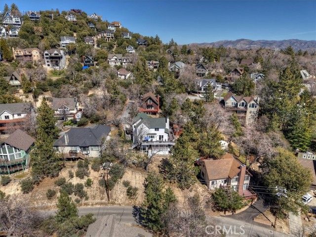1211 Yosemite, Lake Arrowhead, CA 92352