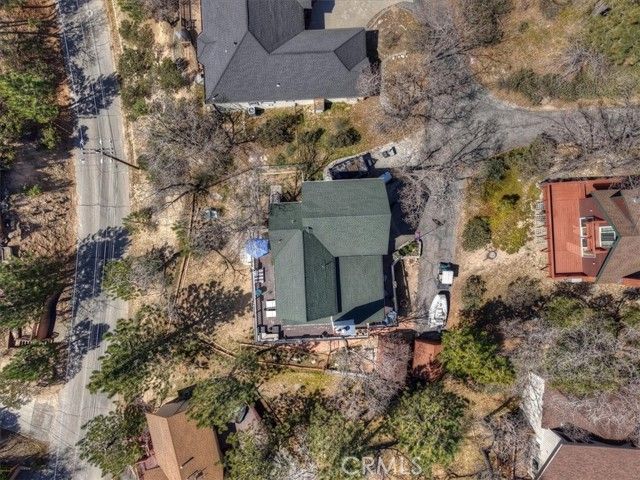 1211 Yosemite, Lake Arrowhead, CA 92352