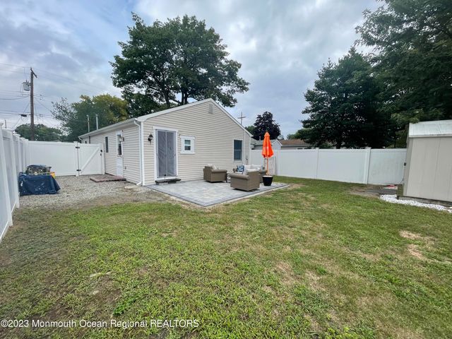 3136 Hiawatha Avenue, Point Pleasant, NJ 08742