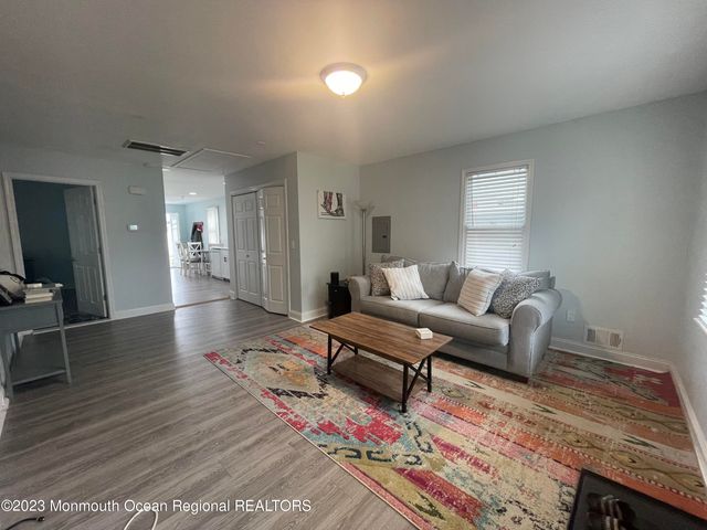 3136 Hiawatha Avenue, Point Pleasant, NJ 08742