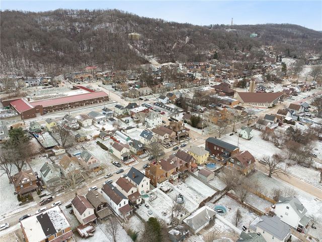 632 Penn Ave, Midland Boro, PA 15059