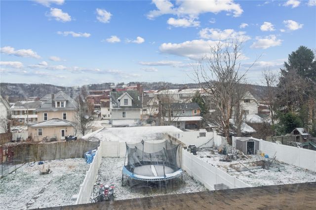 632 Penn Ave, Midland Boro, PA 15059