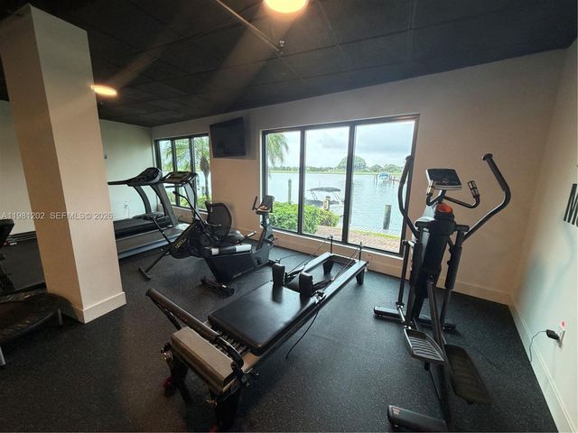 9350 W Bay Harbor Dr 5C, Bay Harbor Islands, FL 33154