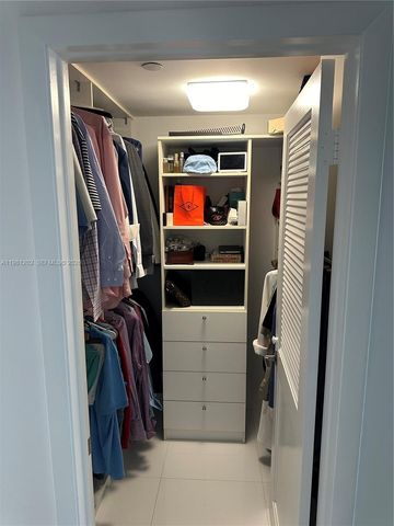 9350 W Bay Harbor Dr 5C, Bay Harbor Islands, FL 33154