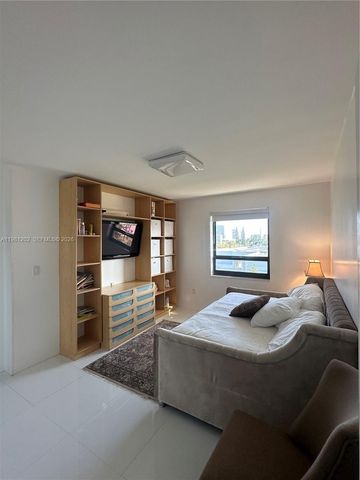 9350 W Bay Harbor Dr 5C, Bay Harbor Islands, FL 33154