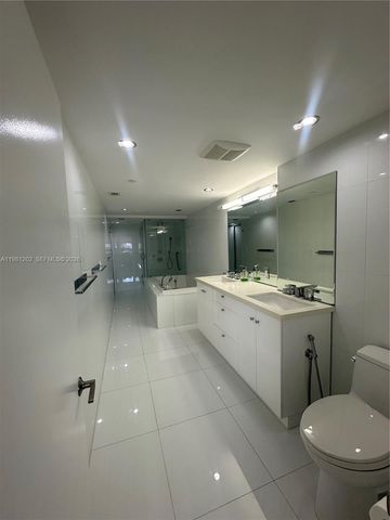 9350 W Bay Harbor Dr 5C, Bay Harbor Islands, FL 33154