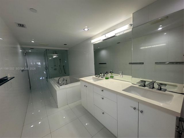 9350 W Bay Harbor Dr 5C, Bay Harbor Islands, FL 33154