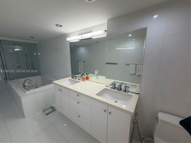 9350 W Bay Harbor Dr 5C, Bay Harbor Islands, FL 33154