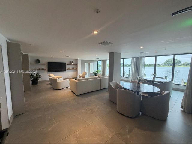 9350 W Bay Harbor Dr 5C, Bay Harbor Islands, FL 33154