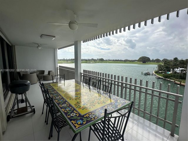 9350 W Bay Harbor Dr 5C, Bay Harbor Islands, FL 33154
