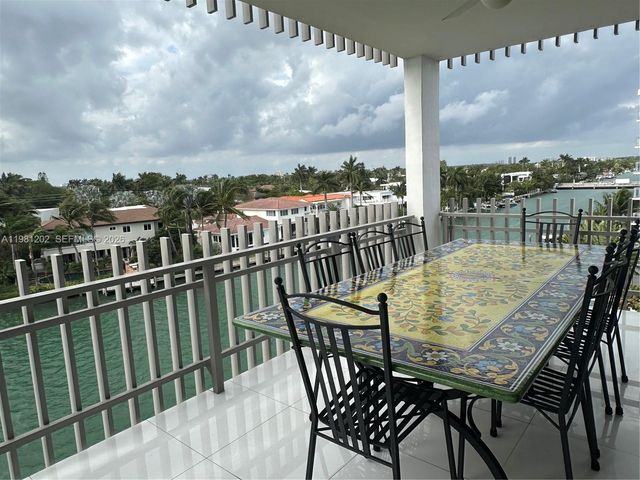 9350 W Bay Harbor Dr 5C, Bay Harbor Islands, FL 33154