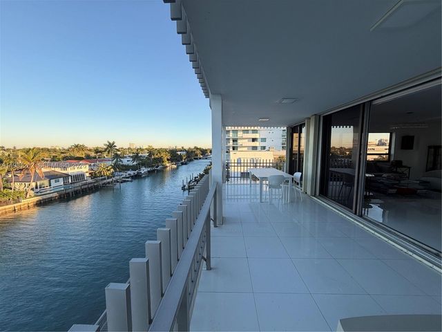 9350 W Bay Harbor Dr 5C, Bay Harbor Islands, FL 33154