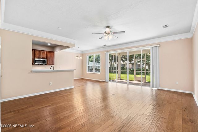 6486 YELLOW LEAF Court, Jacksonville, FL 32258