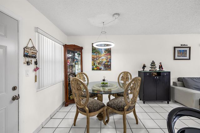 6507 Winfield Boulevard 211ac, Margate, FL 33063