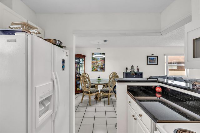 6507 Winfield Boulevard 211ac, Margate, FL 33063
